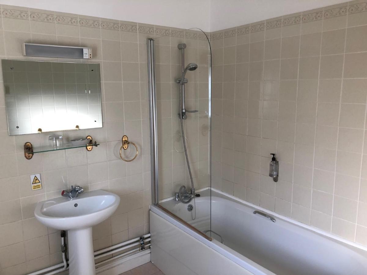 Hotel Baker Arms Hertford Zewnętrze zdjęcie