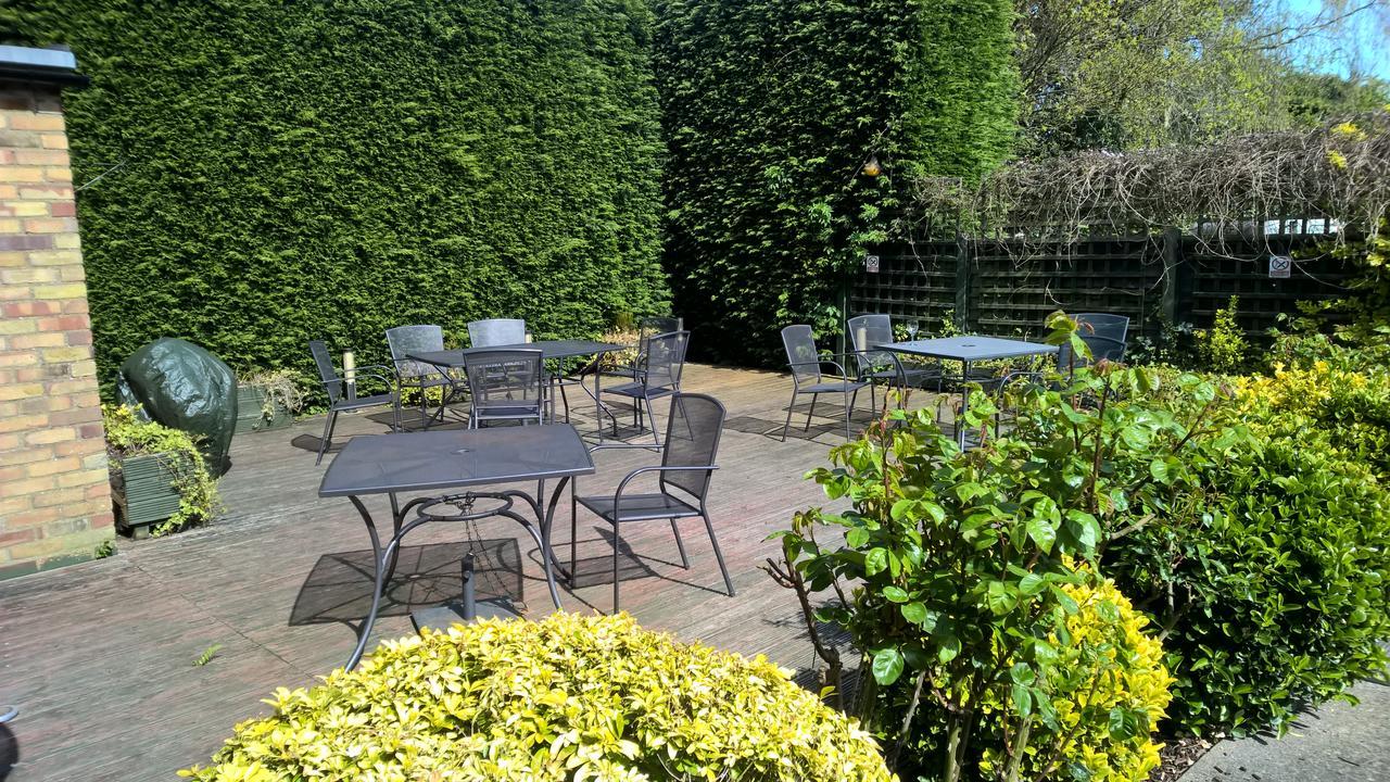 Hotel Baker Arms Hertford Zewnętrze zdjęcie